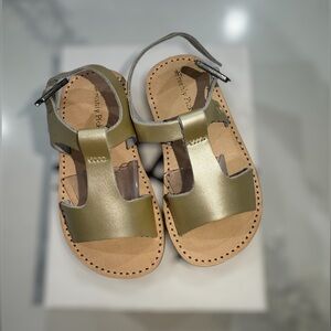 Freshly Picked New in Box Toddler Girl Malibu Sandals Platinum Size 6